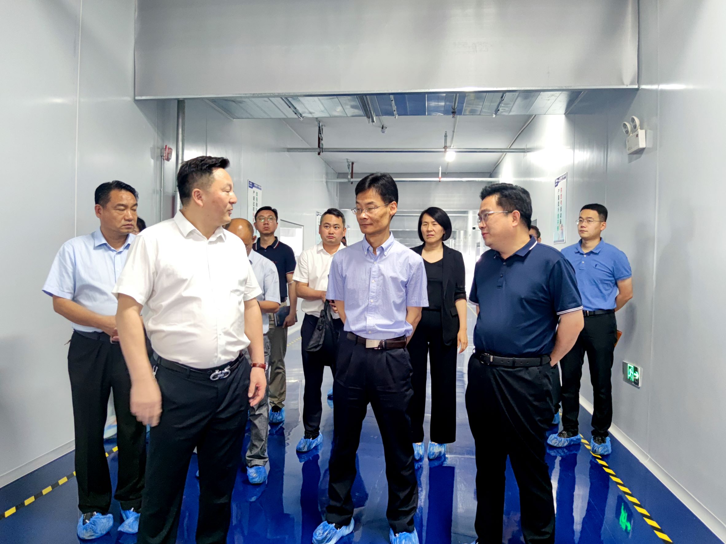 高新区管委会莅临冠军国际调研指导 (4)